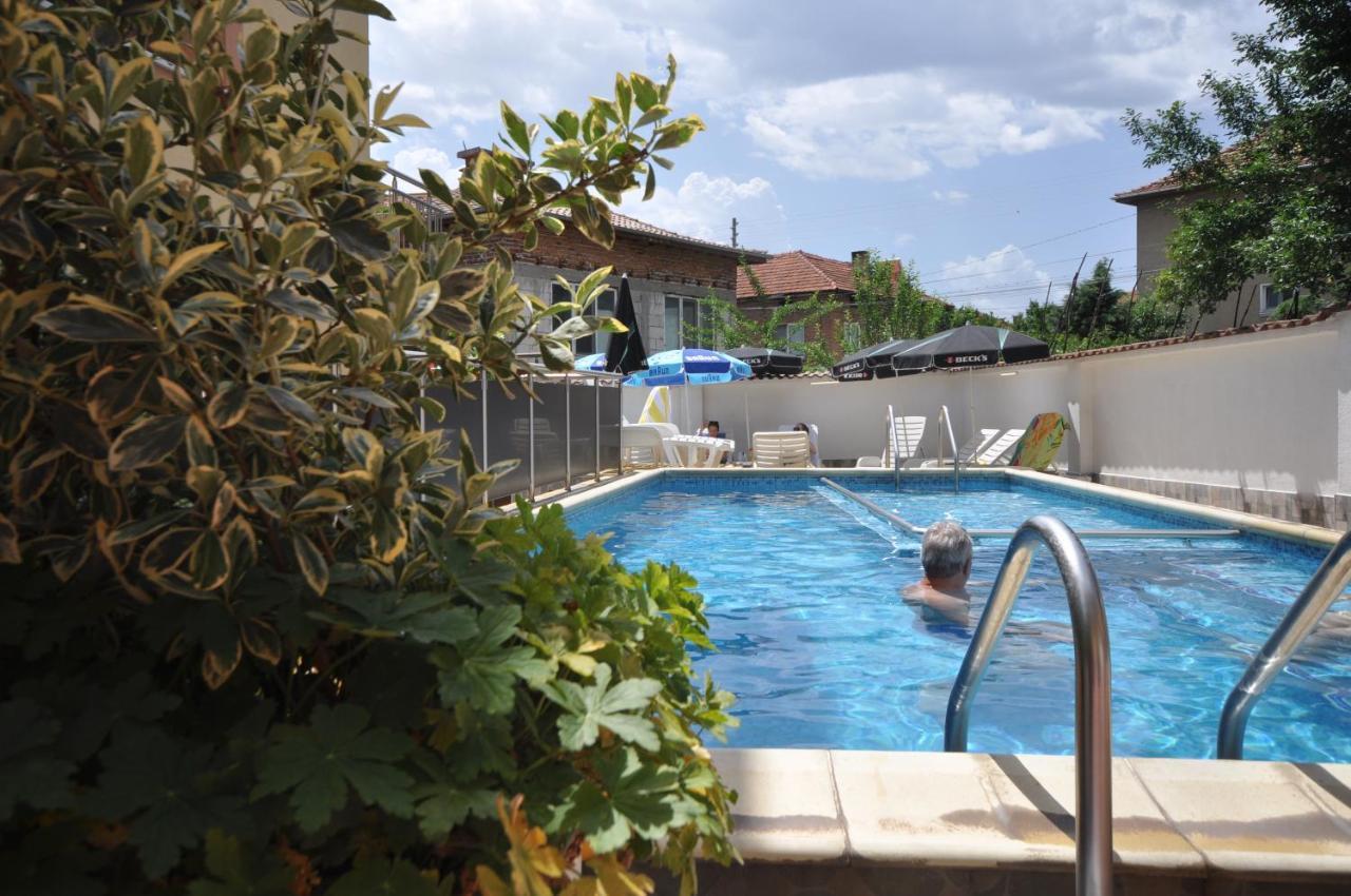 Family Hotel Dalia Velingrado Exterior foto