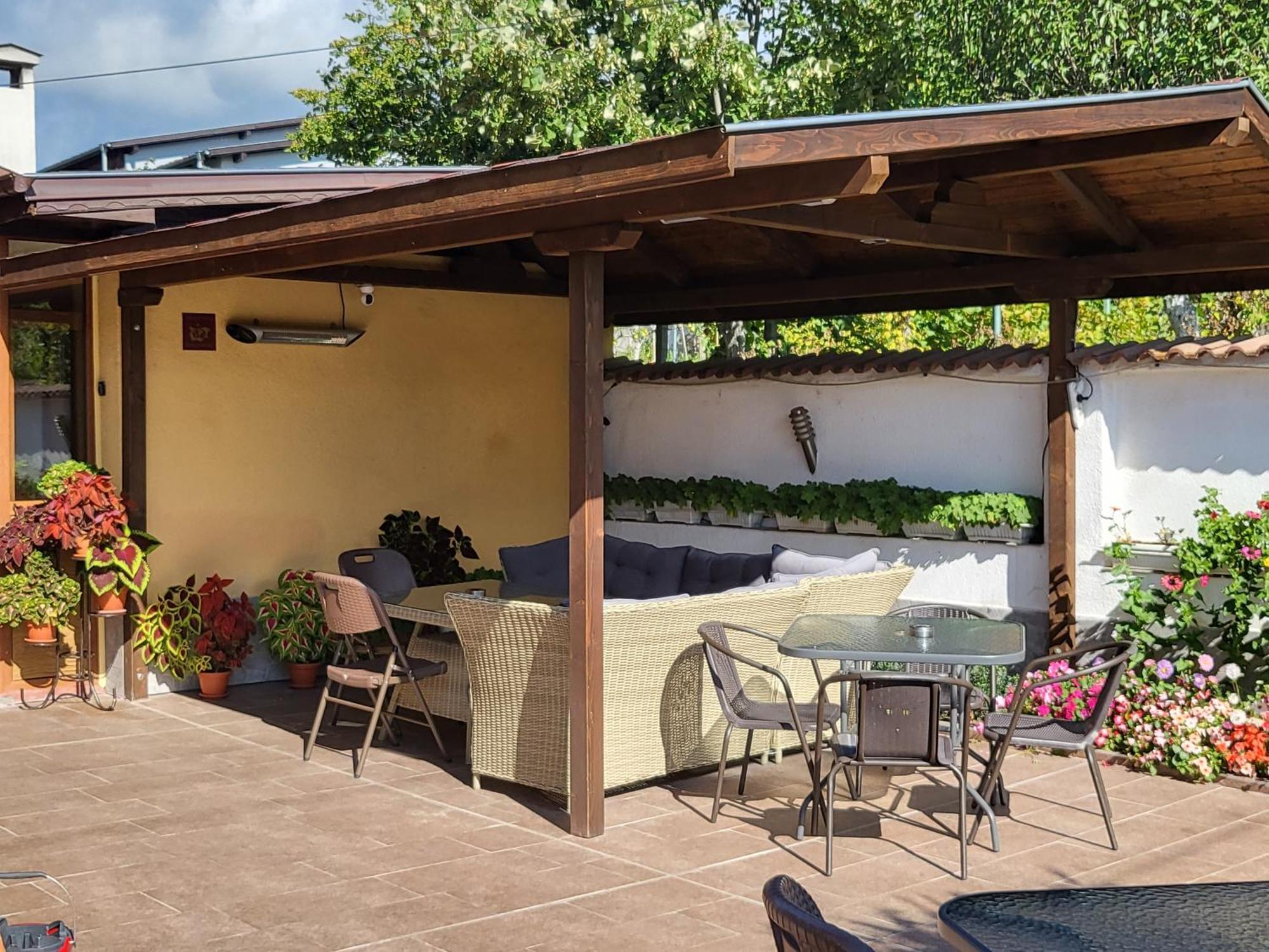 Family Hotel Dalia Velingrado Exterior foto